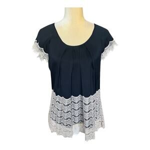 DVF Diane von Furstenberg Salma Cap Sleeve Silk Blouse Top EUC Size 6 Lace